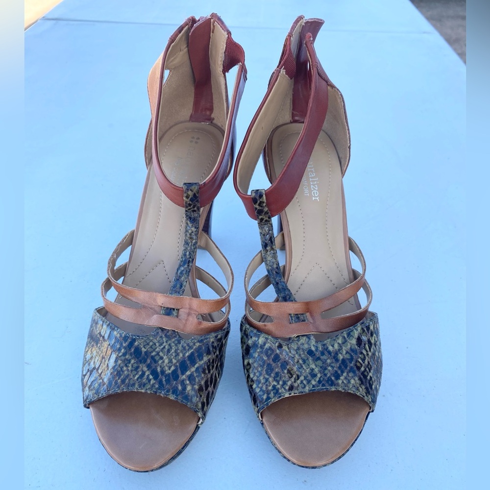 Naturalizer Multicolor Platform Heels Euc - image 4